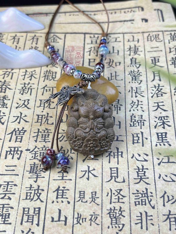 The Fox Spirit Pays Homage to the Moon: The Osmanthus Imparts Wisdom