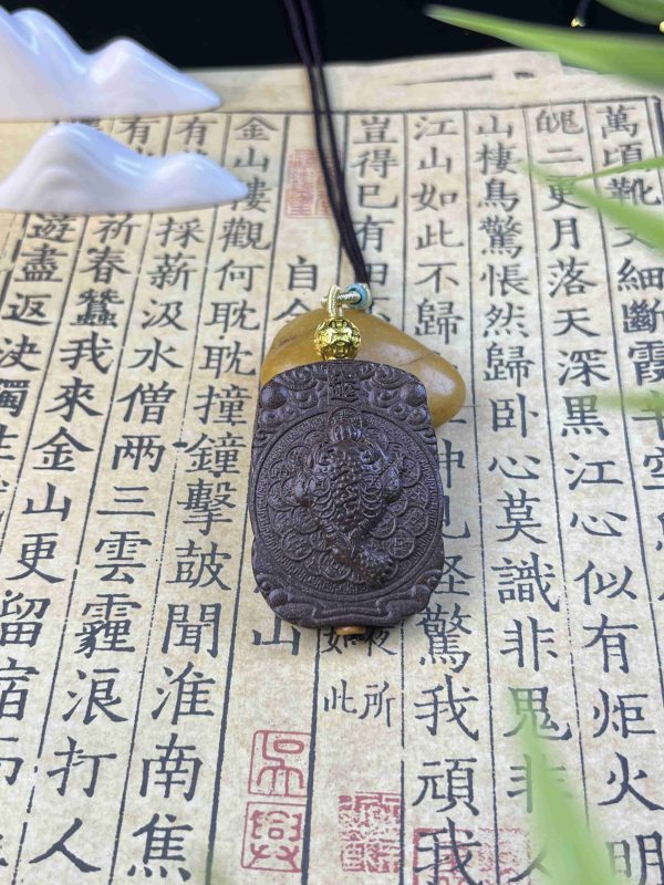 To Pluck the Laurel and Welcome the Gold: A Fortune Tied to the Sacred Scent