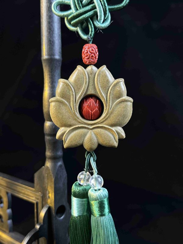 古莲花2 White Lotus, First Snow: The Spring's Melody, a Wafting Scent