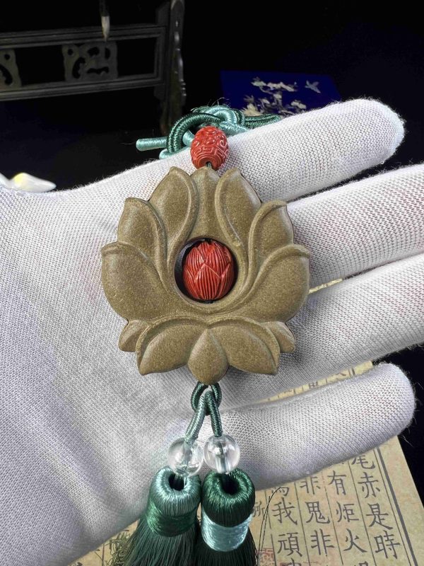 古莲花4 White Lotus, First Snow: The Spring's Melody, a Wafting Scent