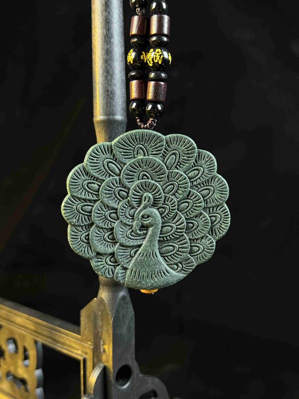 A Sparrow's Spirit Mirrored: Through Dream-Scent, All Illumined