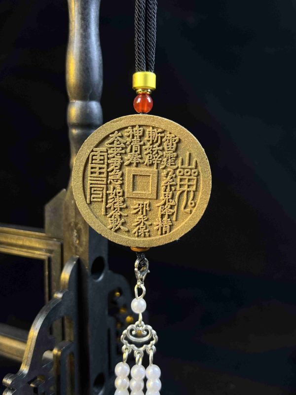 山鬼钱 The Mountain Sprite Wards Off Evil: The Osmanthus Coin