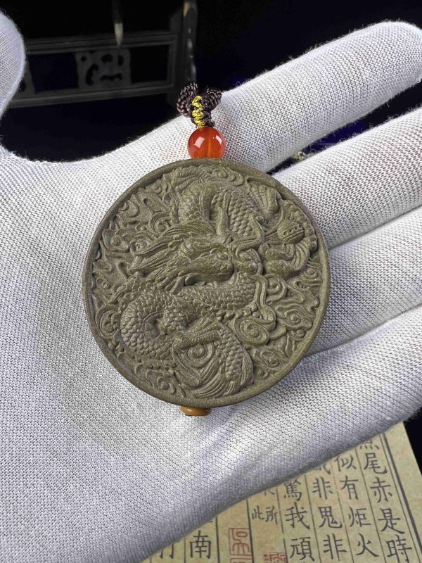 The Spirit Dragon Knocks on the Arcane: Its Essence Connects the Three Realms