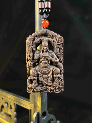 Saintly Guan: The Aura of Loyalty that Invites Wealth, Embodied in Sacred Fragrance