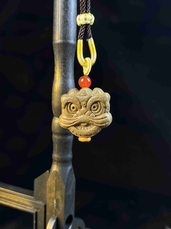 The Lion Awakens in the East: Orchid and Rose Embody the Soul