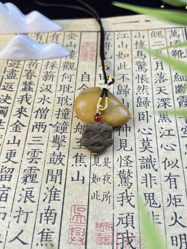 The Lion Awakens in the East: Orchid and Rose Embody the Soul