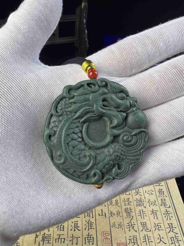 The Dragon Leaps Through Yu's Gate: The Gardenia's Scent Bears Witness to Enlightenment